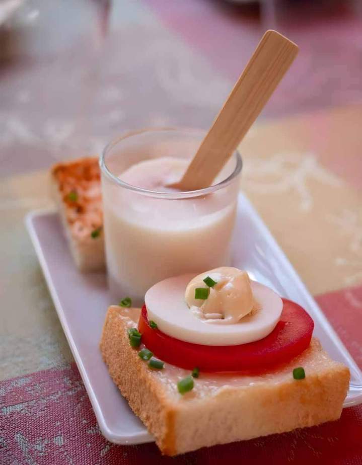 Plat composé d'une tartine et d'une verrine, Vouneuil-sous-Biard